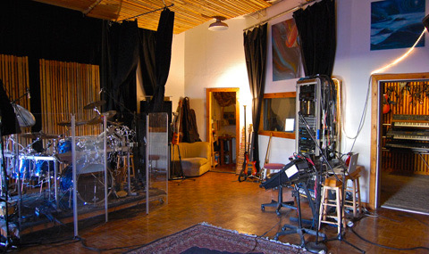 San Rafael-era live room, wood slats and pipes.
